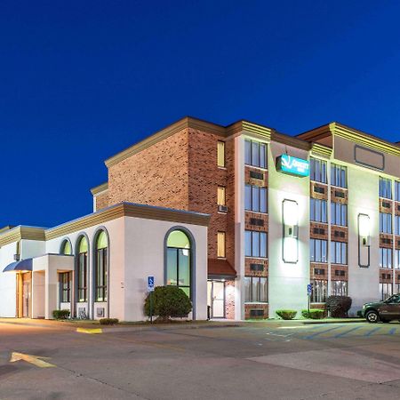 Quality Inn Festus Екстер'єр фото