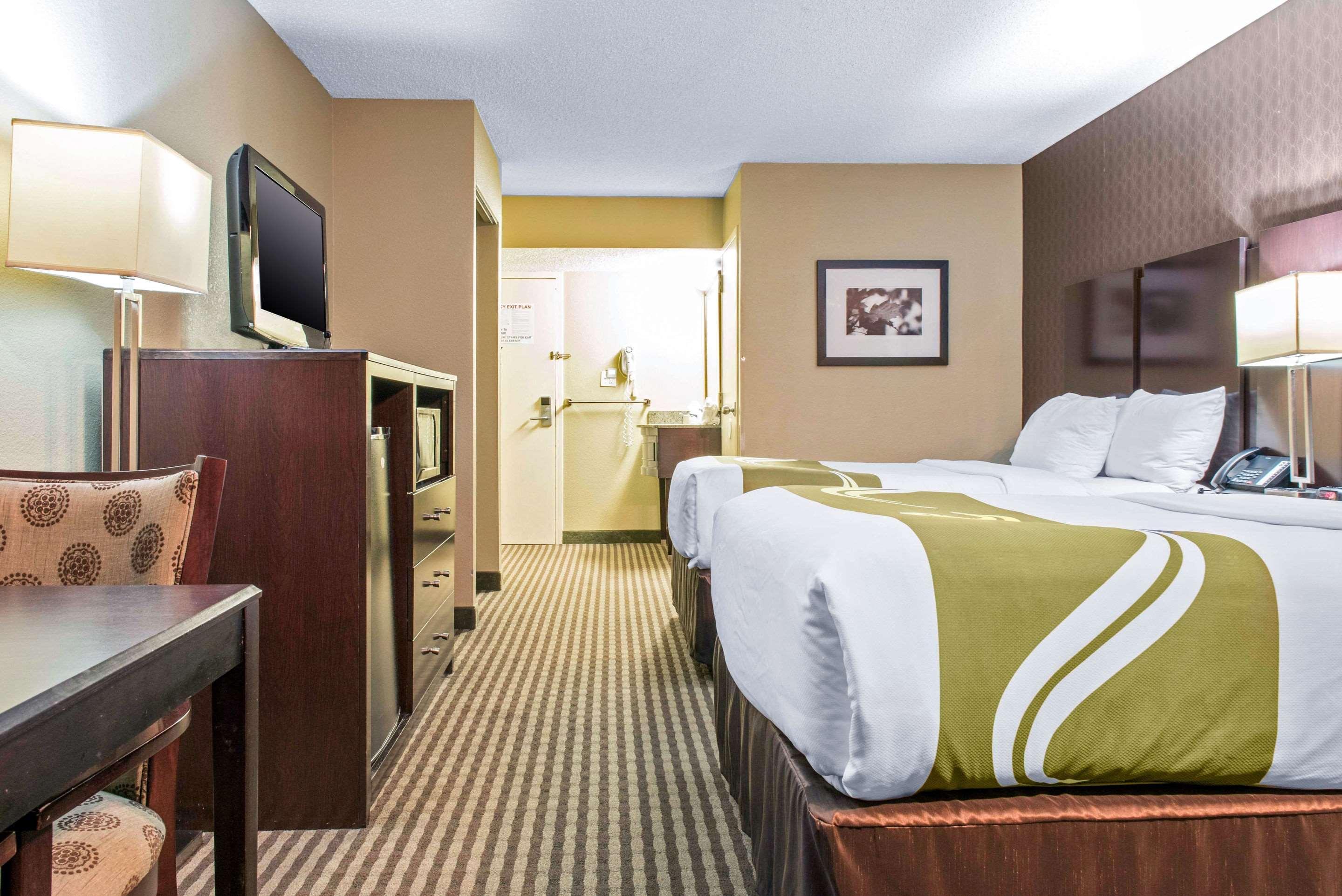 Quality Inn Festus Екстер'єр фото