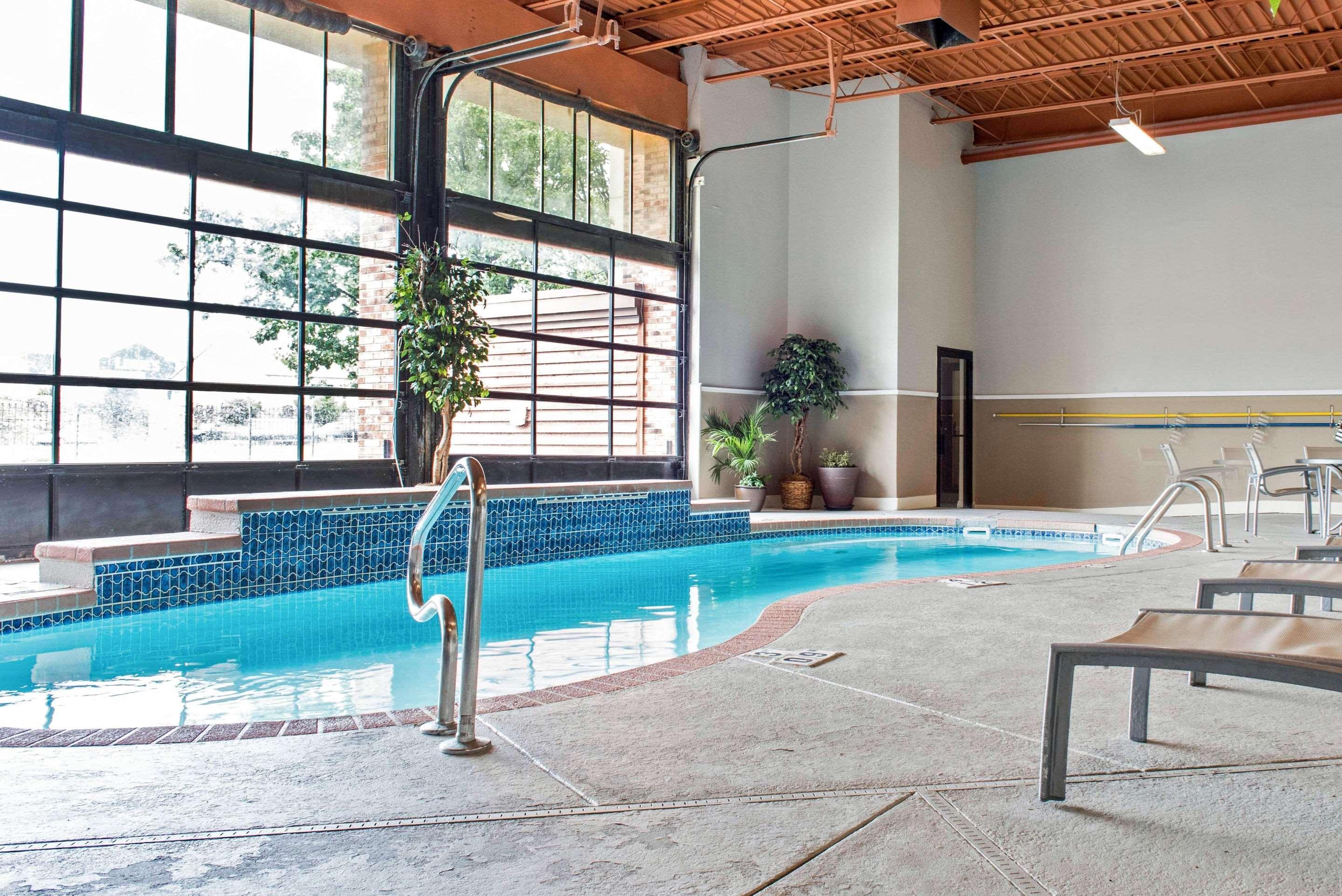 Quality Inn Festus Екстер'єр фото