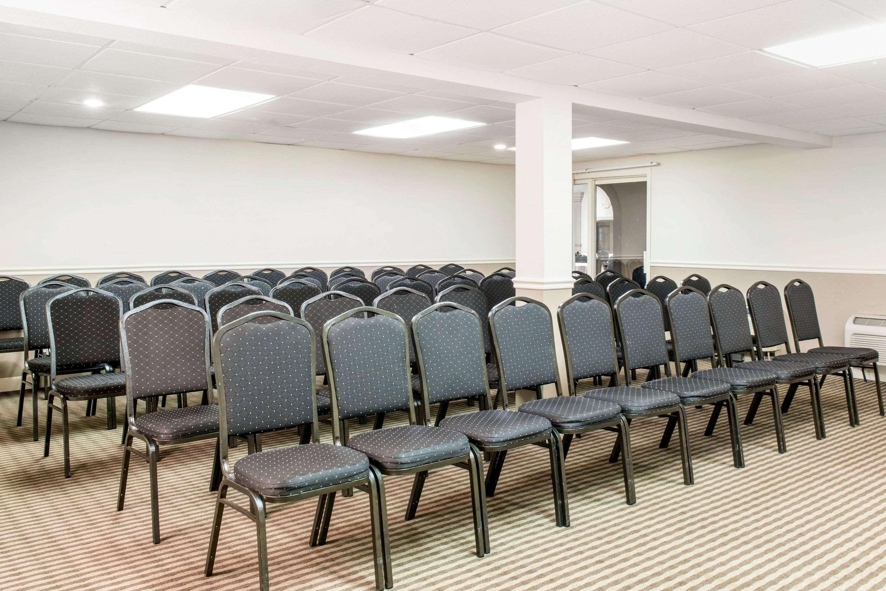 Quality Inn Festus Екстер'єр фото