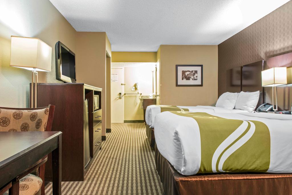 Quality Inn Festus Екстер'єр фото