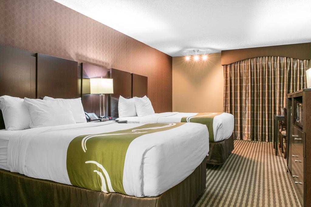 Quality Inn Festus Екстер'єр фото