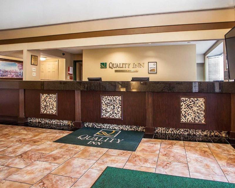 Quality Inn Festus Екстер'єр фото