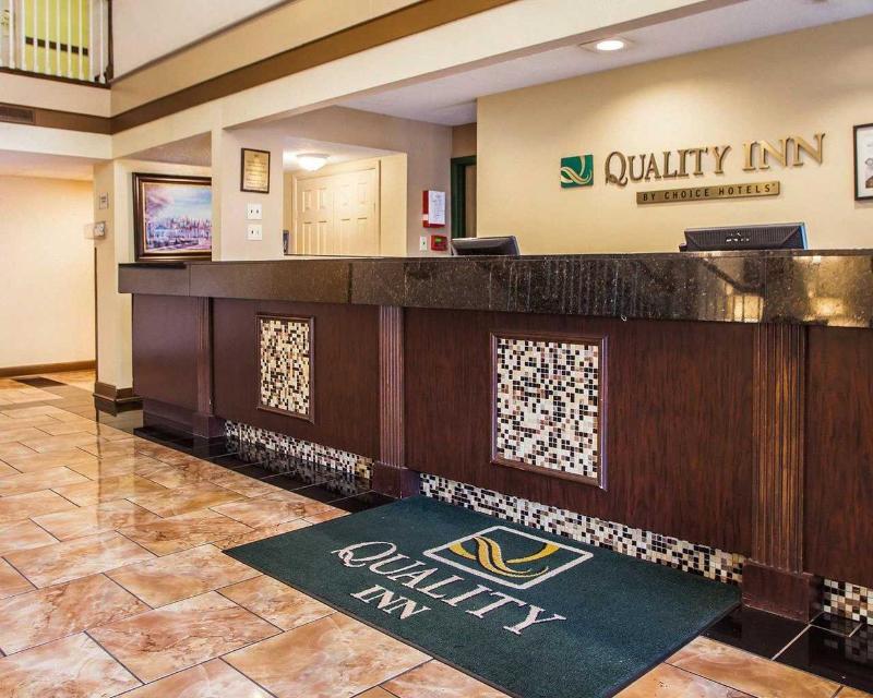 Quality Inn Festus Екстер'єр фото