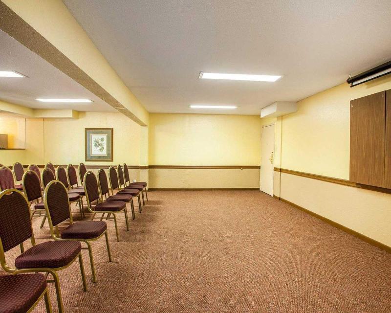 Quality Inn Festus Екстер'єр фото