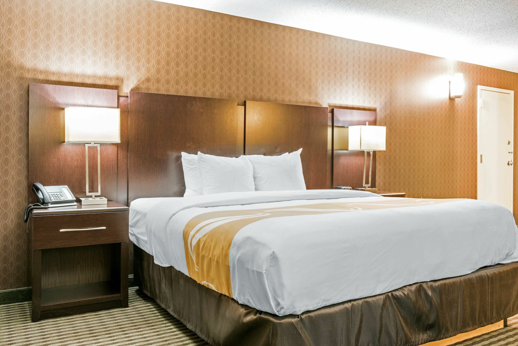 Quality Inn Festus Екстер'єр фото